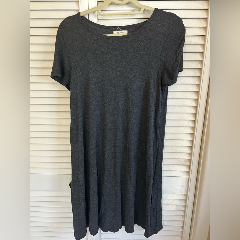 Madewell Casual Gray T-Shirt Dress